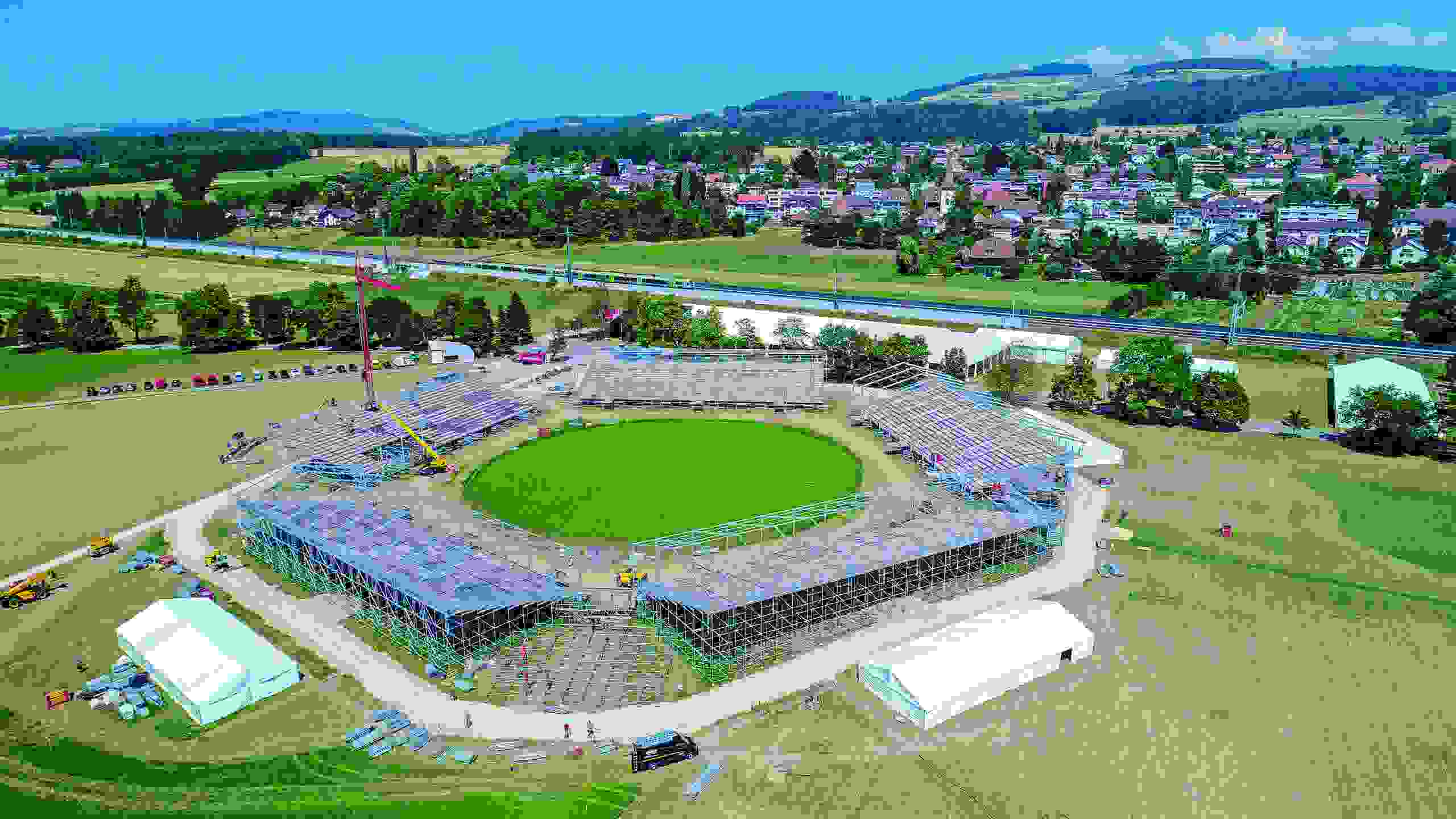 dji_0106_bern_kant_sf_muensingen2019_arena_aufbau_tribune_eventbauten_cmyk.jpg