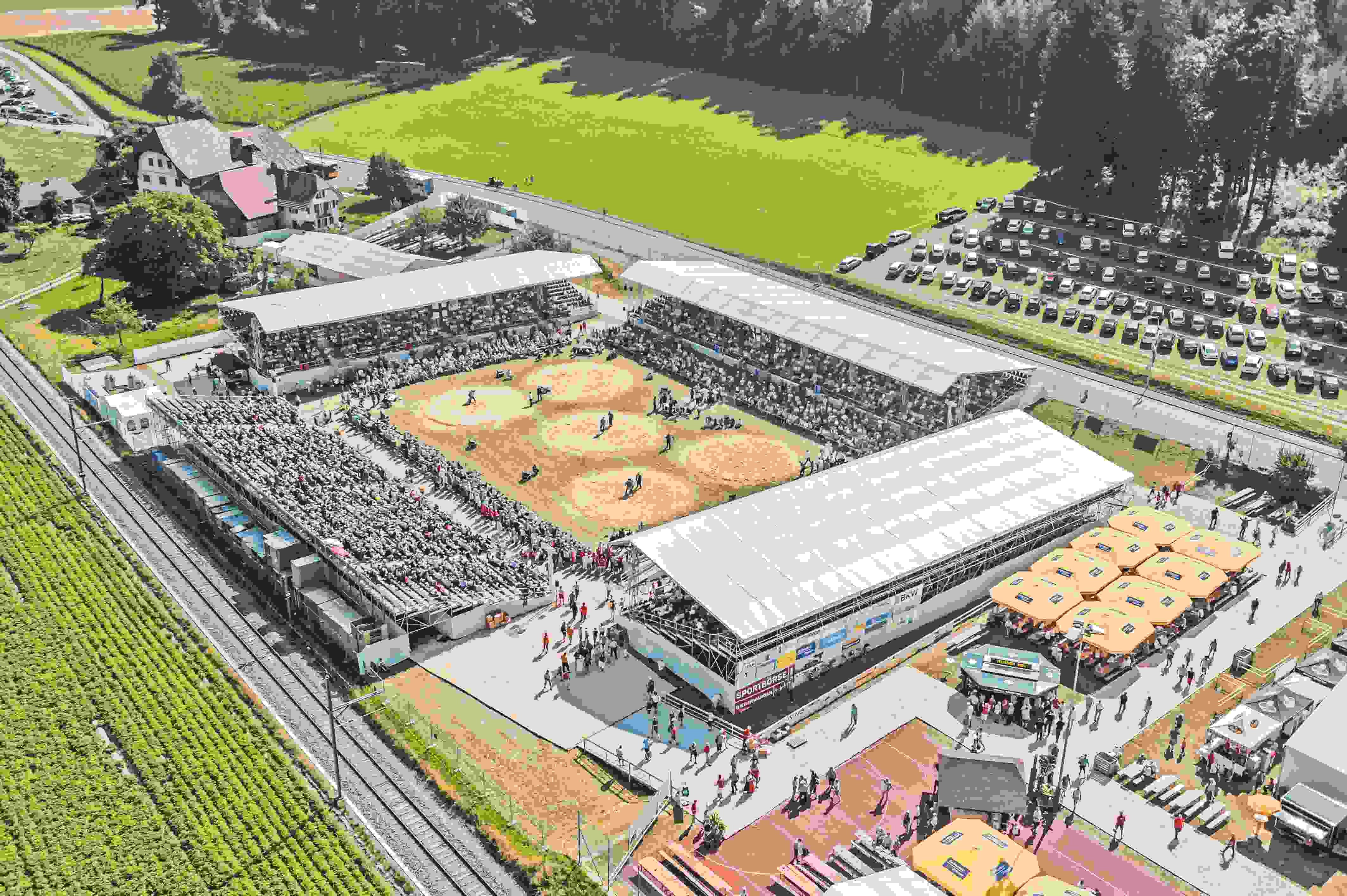 SGR_4705_Bern.kant.SF_Niederscherli_2013_Arena_cmyk-2